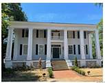2606 8th Street - Photo 1