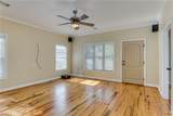 10 Lakeview - Photo 15
