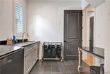 585 Lansdowne Ln - Photo 45