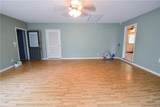 11322 Hen Smith Road - Photo 18