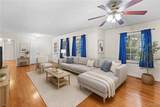 2332 Woodland Terrace - Photo 8