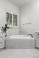 633 Lansdowne Avenue - Photo 30