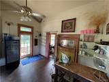 902 Wheelan St - Photo 14