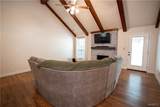 202 Arrowhead Vlg - Photo 12