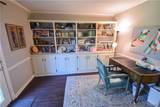 1005 Fairfax Drive - Photo 2