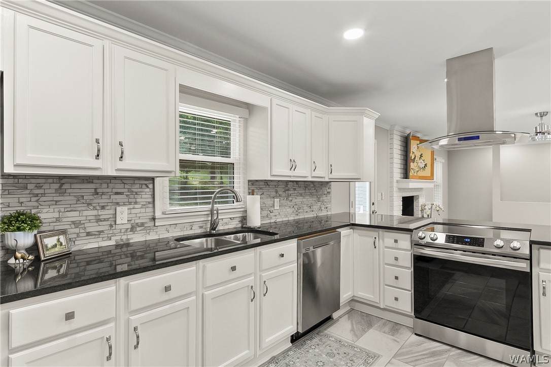 4320 Woodland Forrest Drive - Photo 1