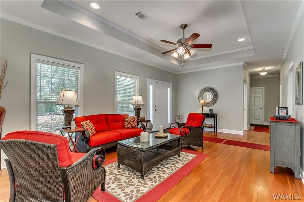 https://bt-photos.global.ssl.fastly.net/tuscaloosa/orig_boomver_1_122522-2.jpg