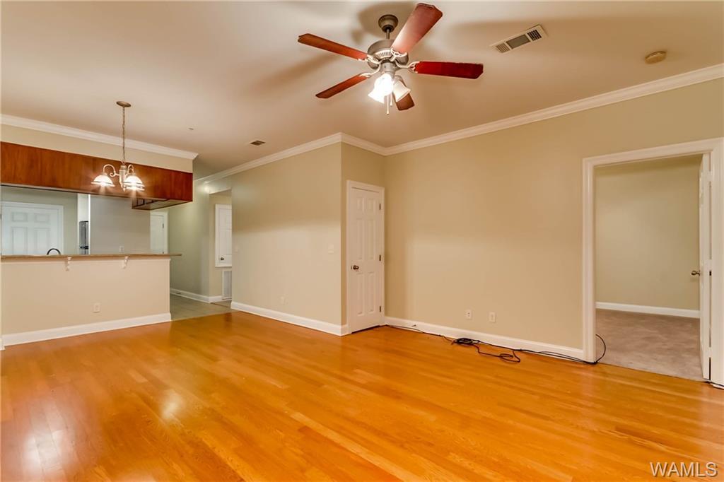 3218 Veterans Memorial Parkway - Photo 1