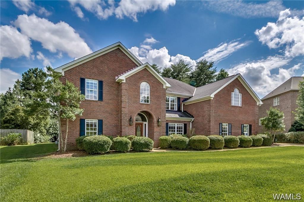 2714 Lake Crest Drive - Photo 1