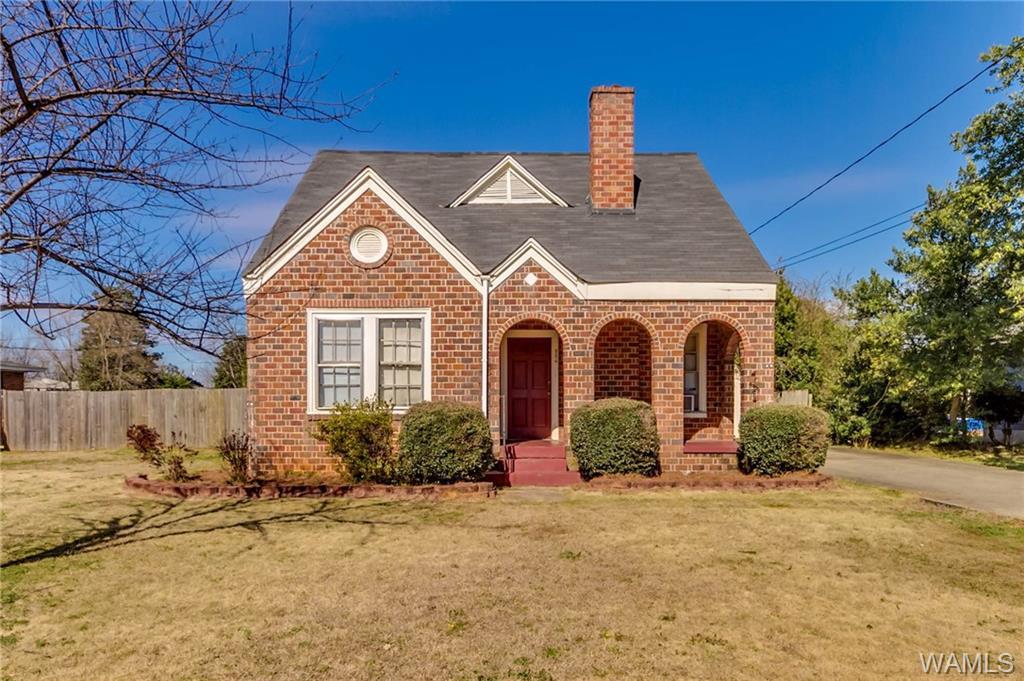554 27th Street - Photo 1