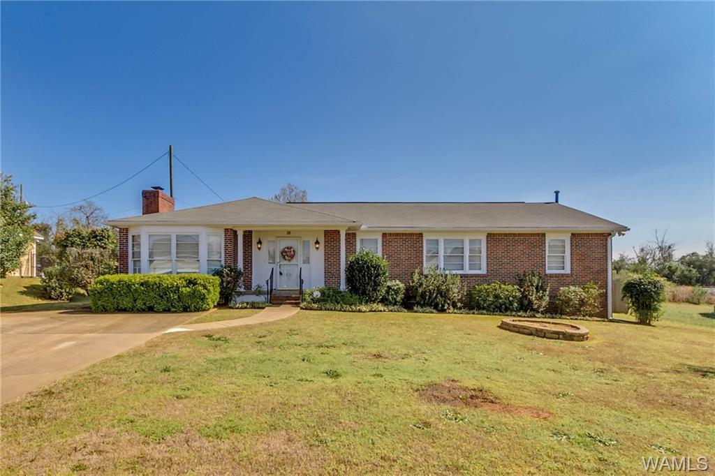 10 Beverly Heights - Photo 1