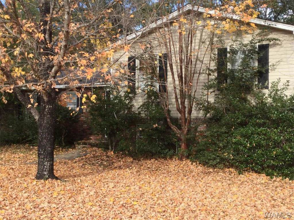 1515 Heritage Ln - Photo 1