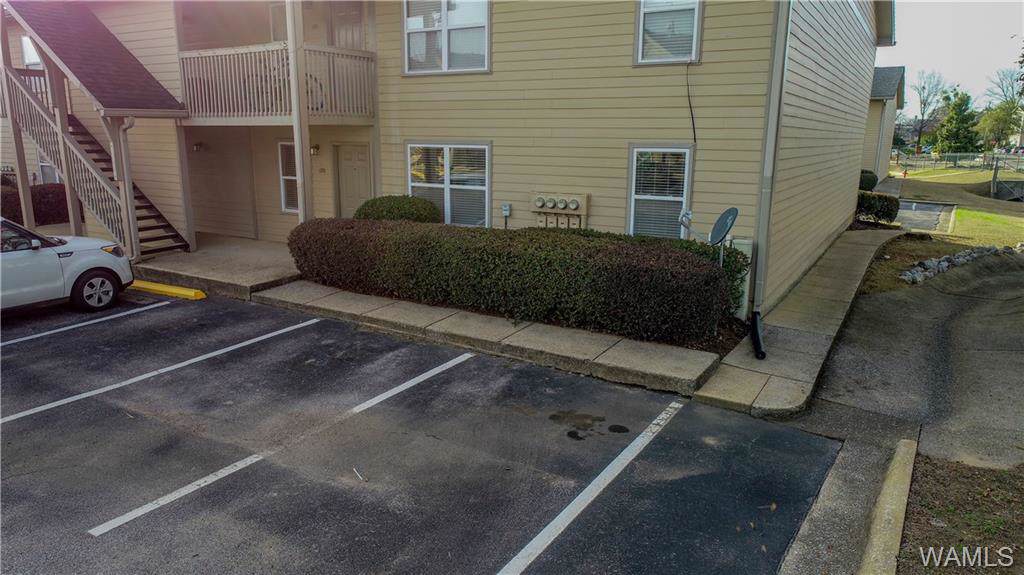 210 15th Street - Photo 1