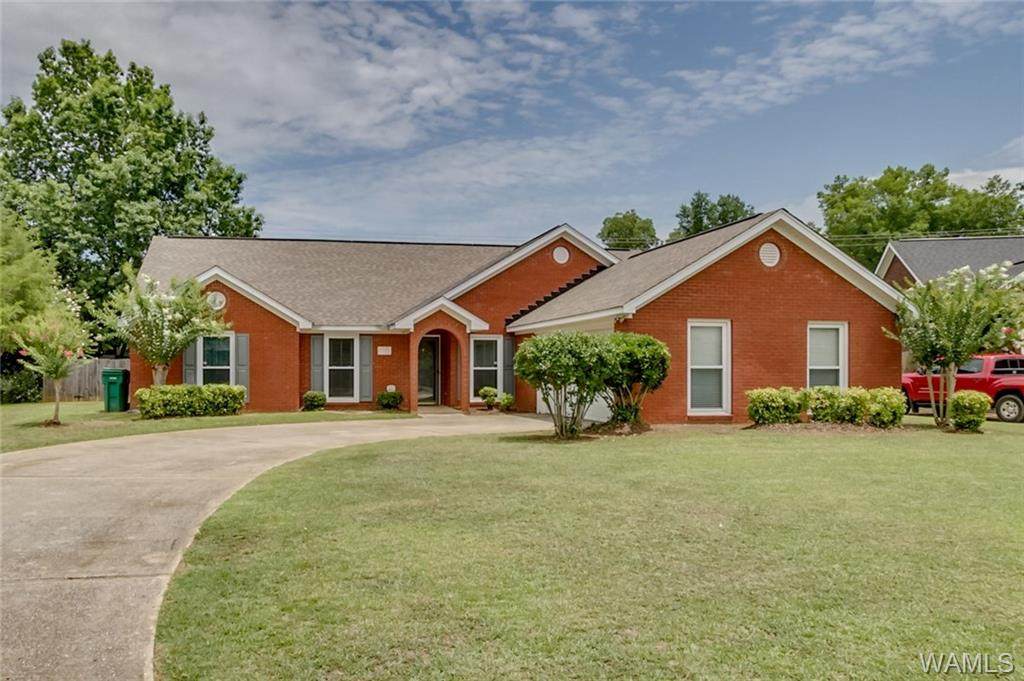 8713 Inverness Place - Photo 1