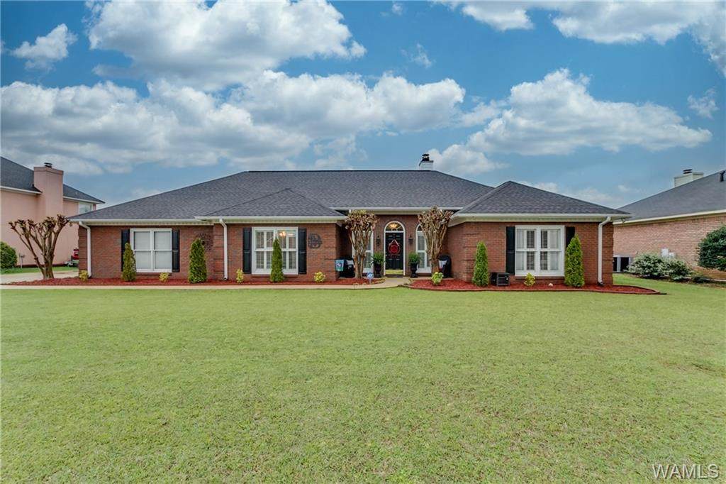 8751 Ashford Circle - Photo 1