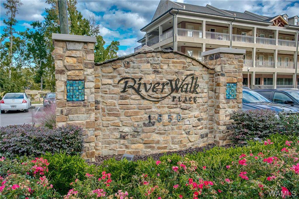 1650 Jack Warner Parkway - Photo 1