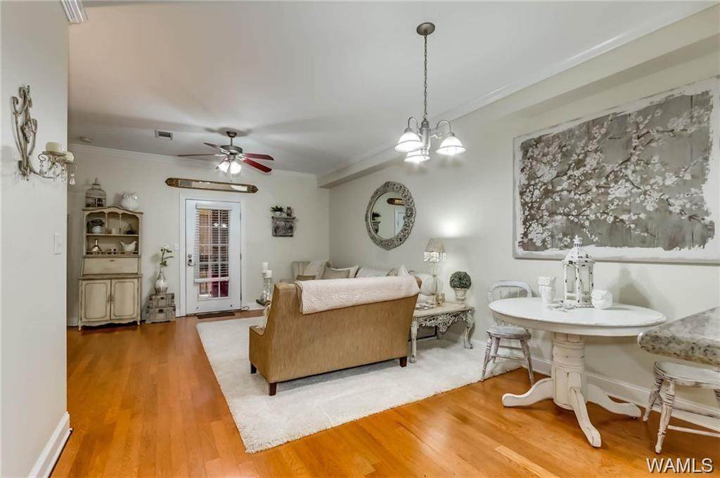 3218 Veterans Memorial Parkway - Photo 1