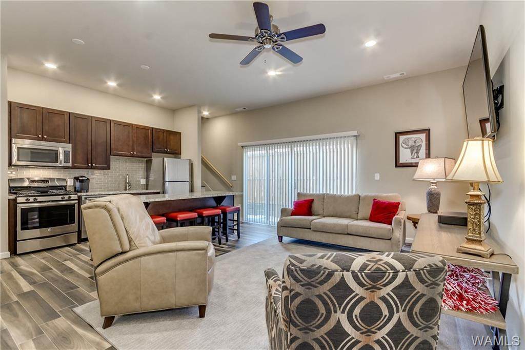 706 Gene Stallings Avenue - Photo 1
