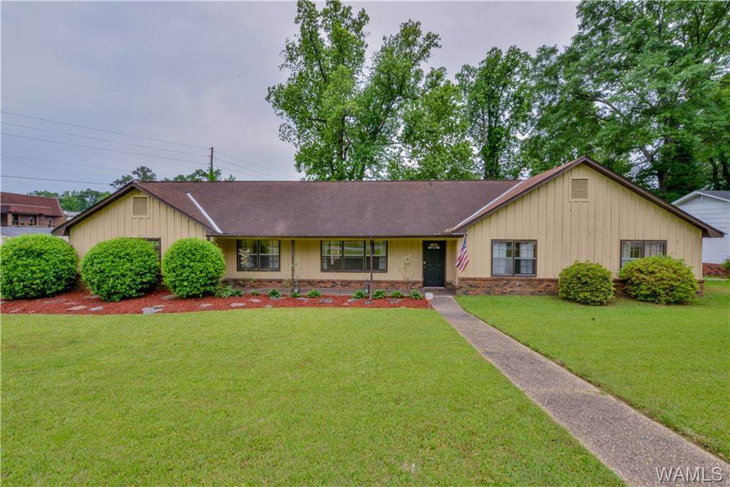 4106 4th Avenue - Photo 1