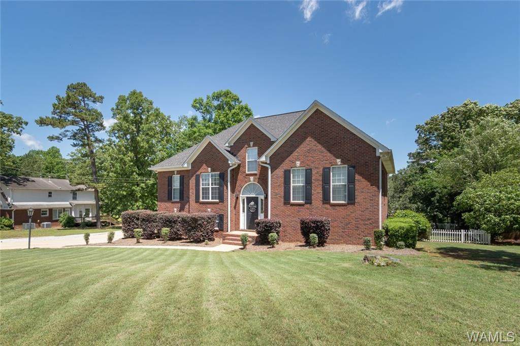 5629 Elliot Circle - Photo 1