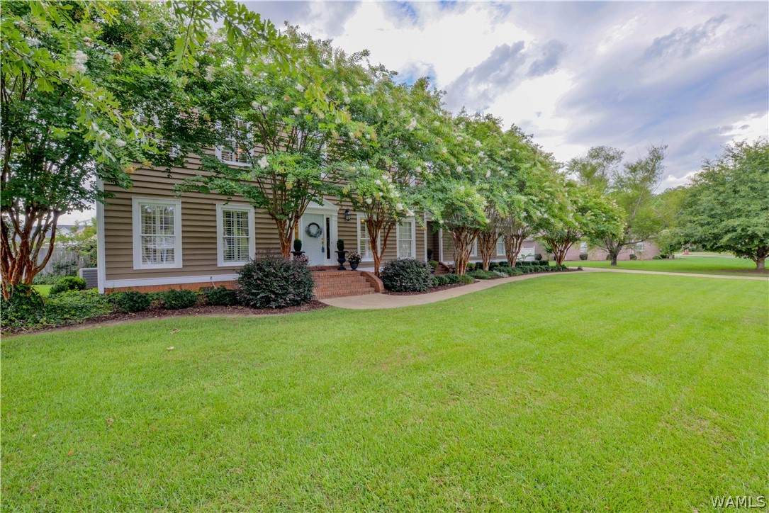 682 Homestead Lane - Photo 1