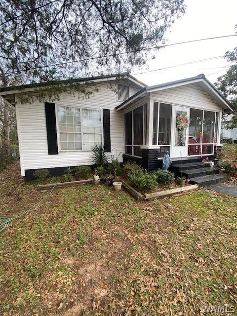 1703 20th Street - Photo 1