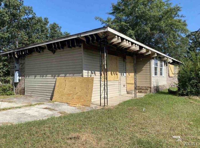 1818 4TH Avenue - Photo 1