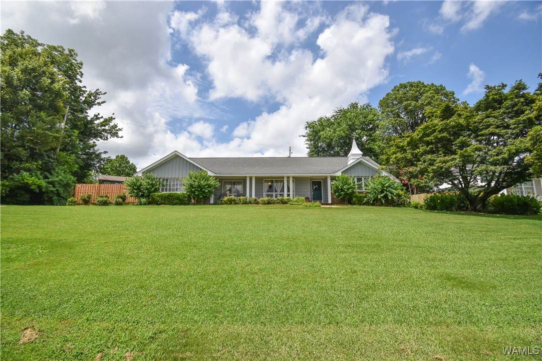 1812 Highfield Drive - Photo 1