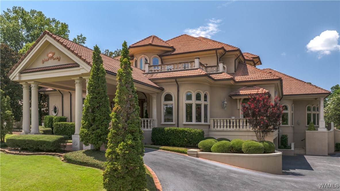 1402 Indian Hills Drive - Photo 1