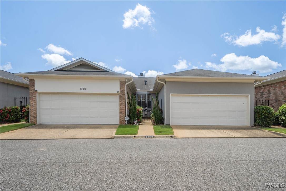 1709 Dauphine Drive - Photo 1