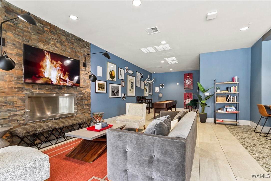 680 6th Avenue - Photo 1