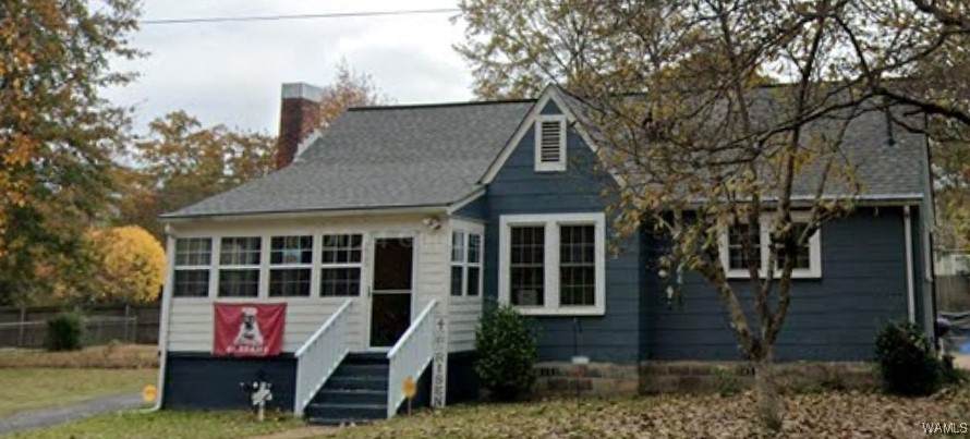 2905 2ND Avenue - Photo 1