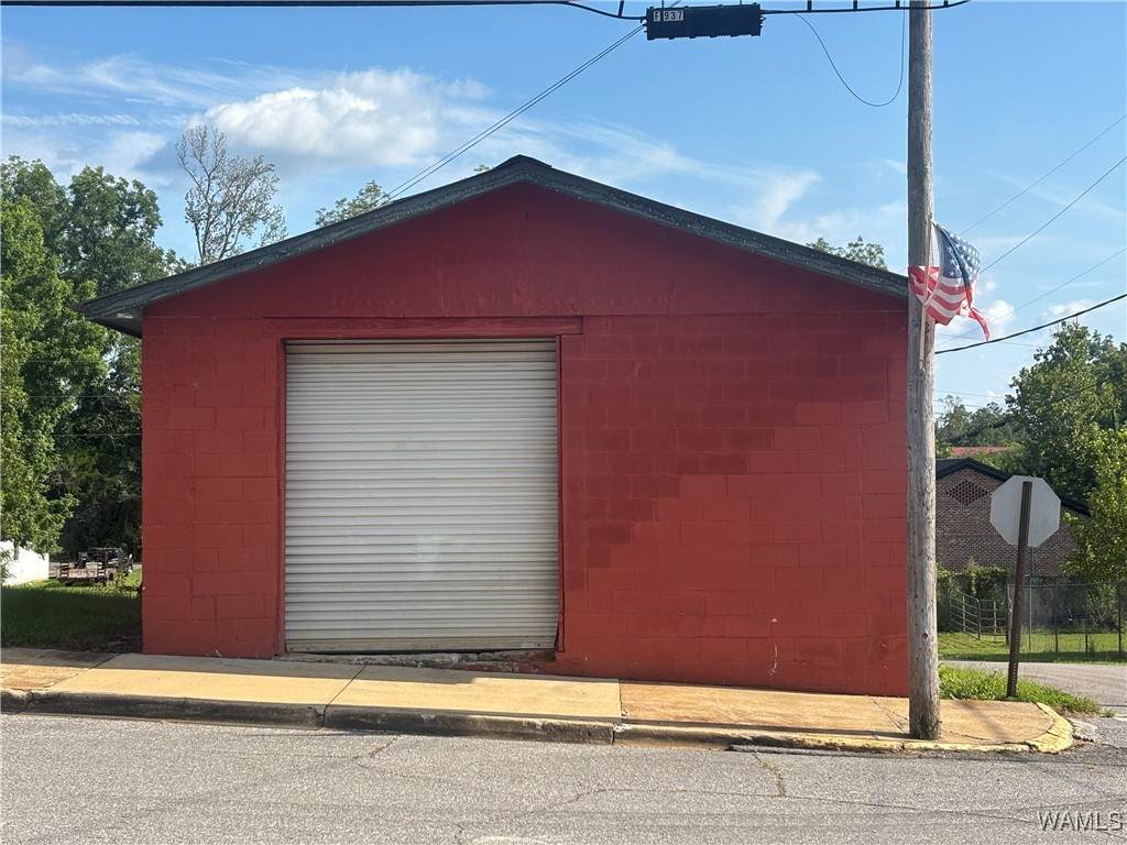 906 Main St. - Photo 1