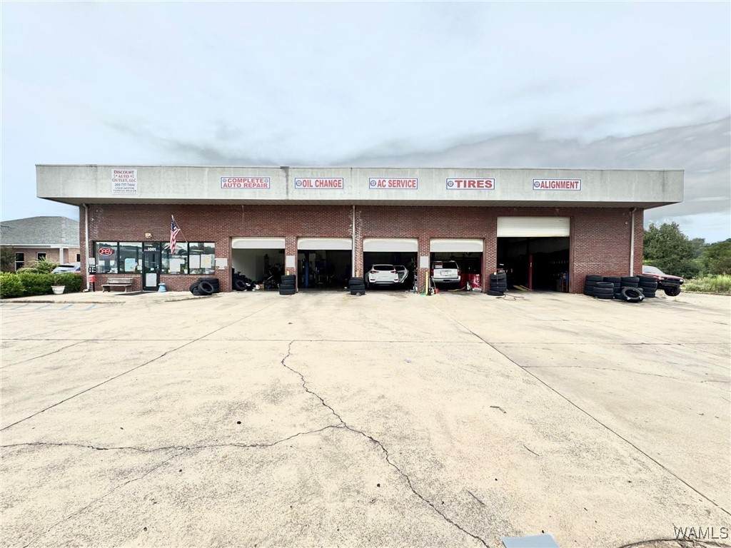 1001 Mally Street - Photo 1