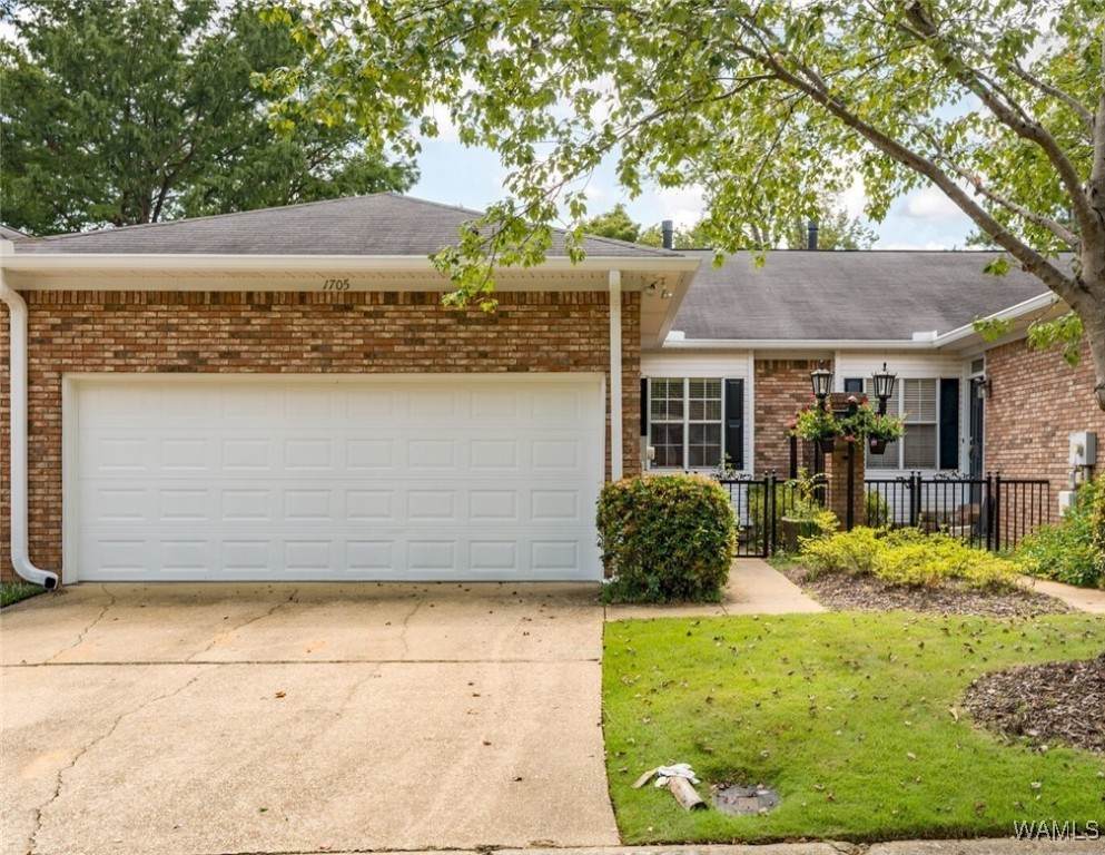 1705 Duval Street - Photo 1