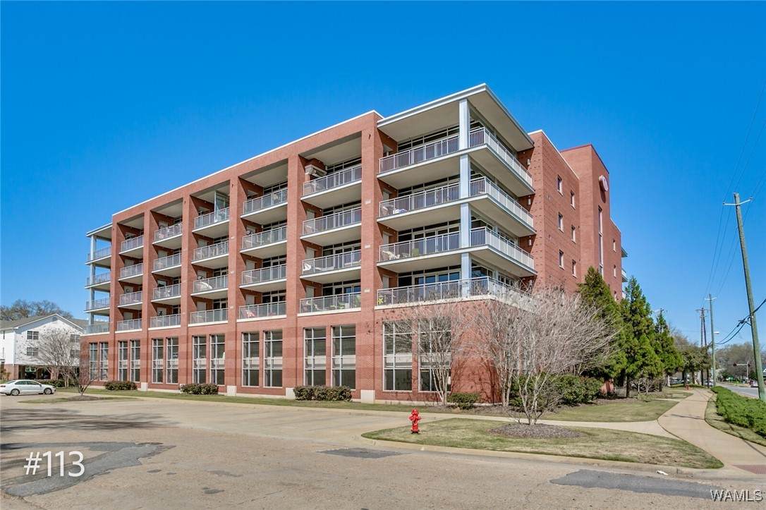 1018 Hackberry Lane - Photo 1