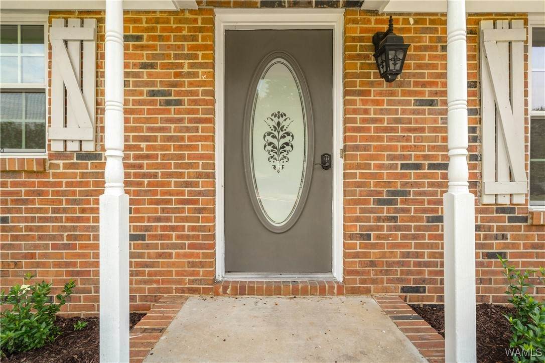 https://bt-photos.global.ssl.fastly.net/tuscaloosa/orig_boomver_1_171003-2.jpg