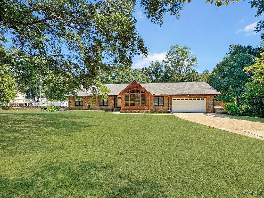 https://bt-photos.global.ssl.fastly.net/tuscaloosa/orig_boomver_1_171013-2.jpg