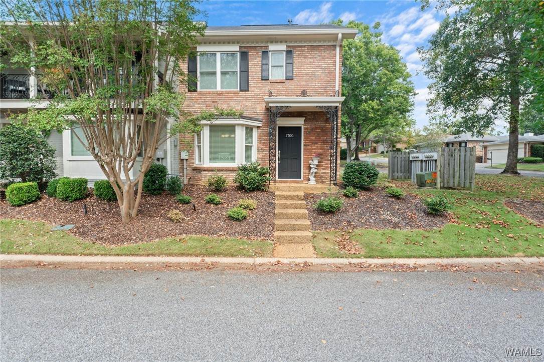 https://bt-photos.global.ssl.fastly.net/tuscaloosa/orig_boomver_1_171154-2.jpg