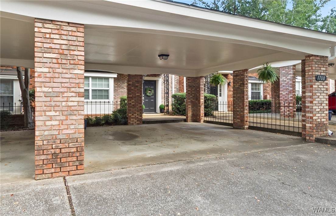 https://bt-photos.global.ssl.fastly.net/tuscaloosa/orig_boomver_1_171191-2.jpg