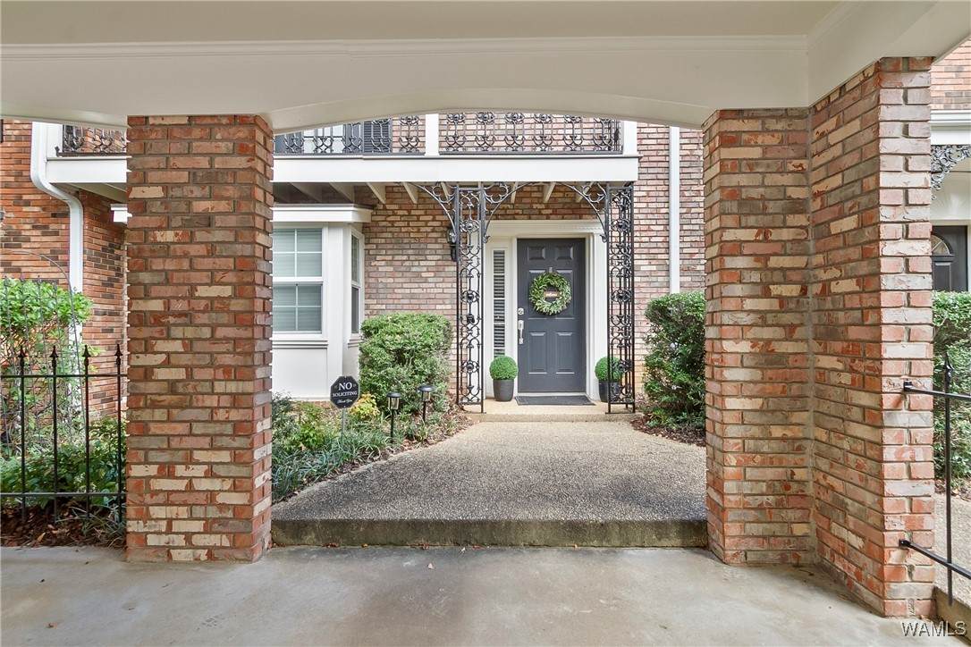 https://bt-photos.global.ssl.fastly.net/tuscaloosa/orig_boomver_1_171191-2.jpg