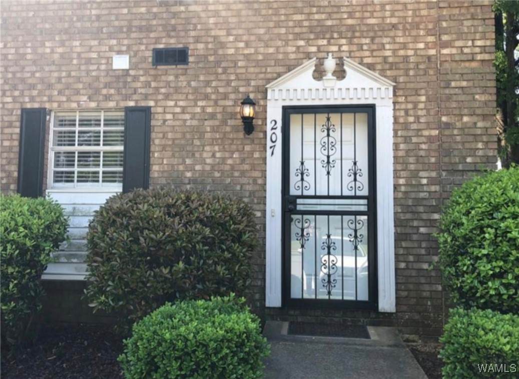 207 22nd Street - Photo 1