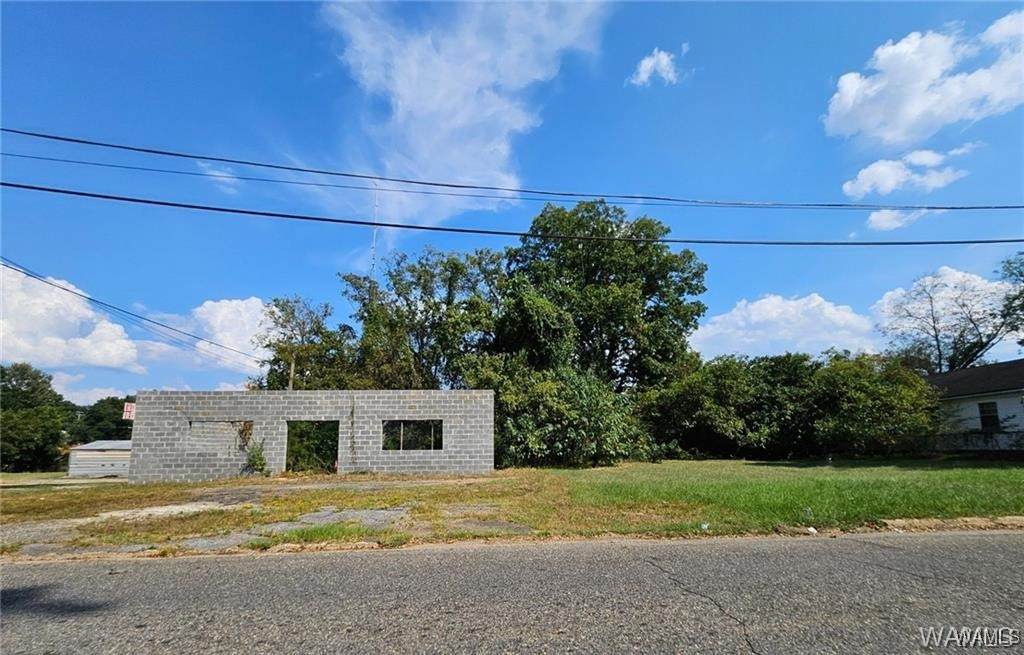 2107 & 2101 Jemison Avenue - Photo 1