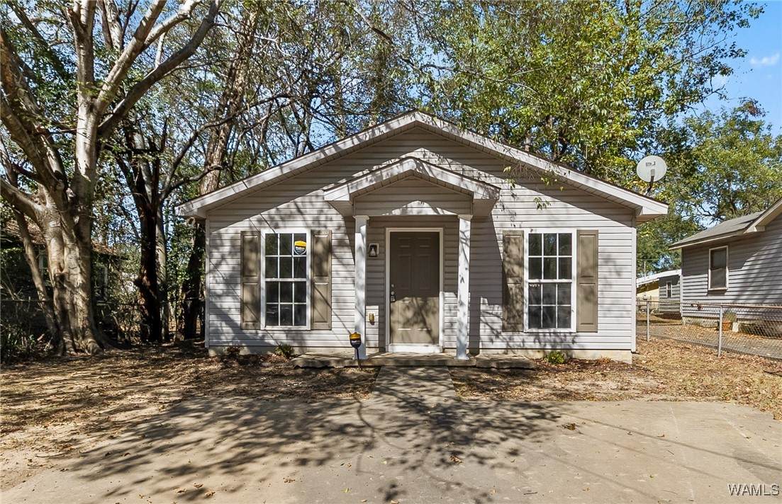 2812 25th Street - Photo 1