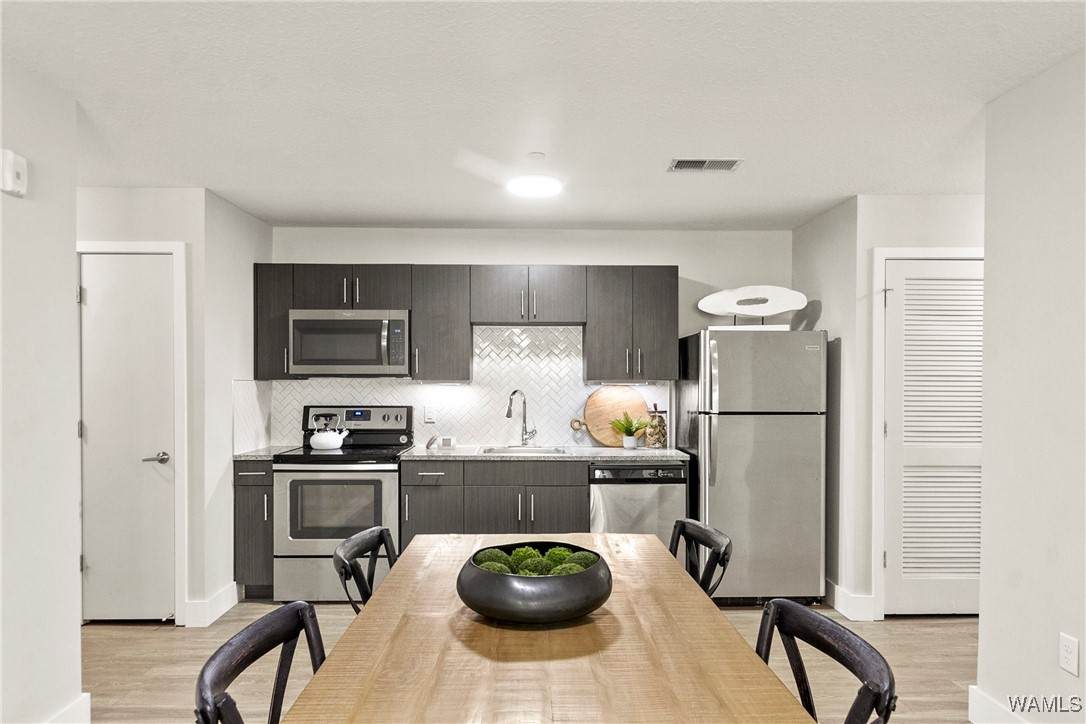 680 6th Avenue - Photo 1