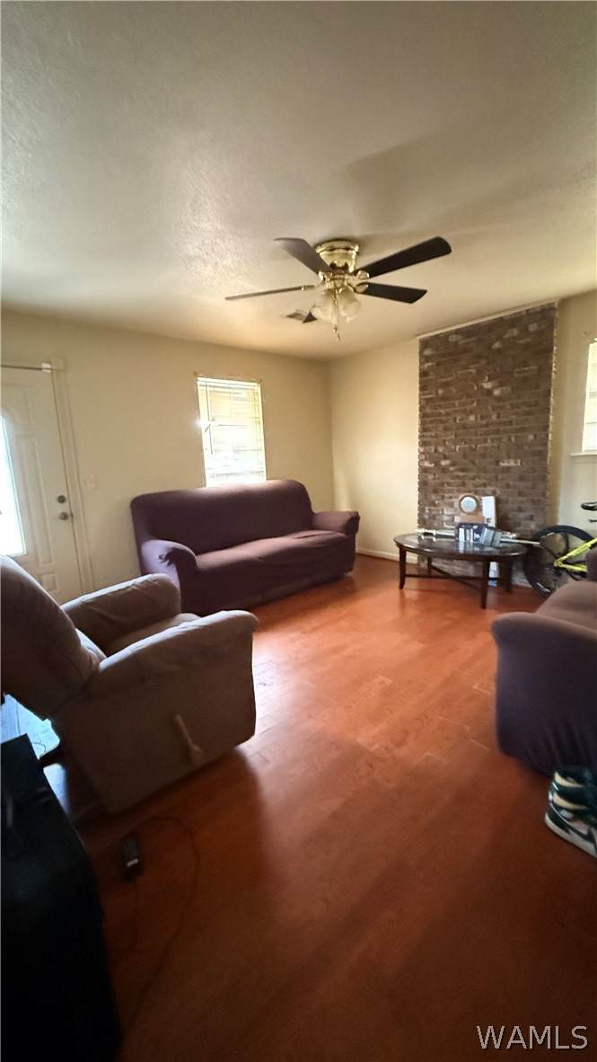 https://bt-photos.global.ssl.fastly.net/tuscaloosa/orig_boomver_1_172090-2.jpg