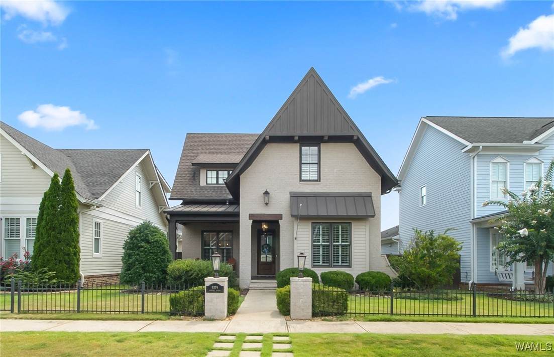 5379 Courtney Avenue - Photo 1