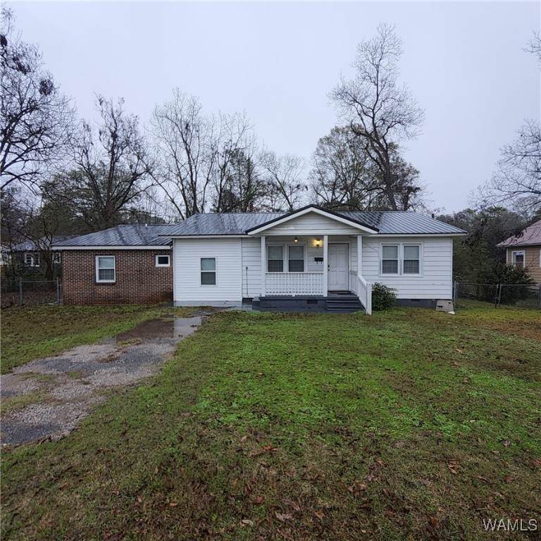 204 N College Street - Photo 1