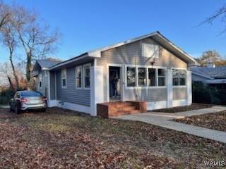 1104 9th Avenue - Photo 1