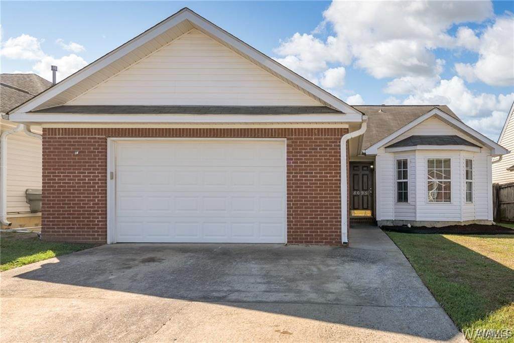 8695 Inverness Way - Photo 1